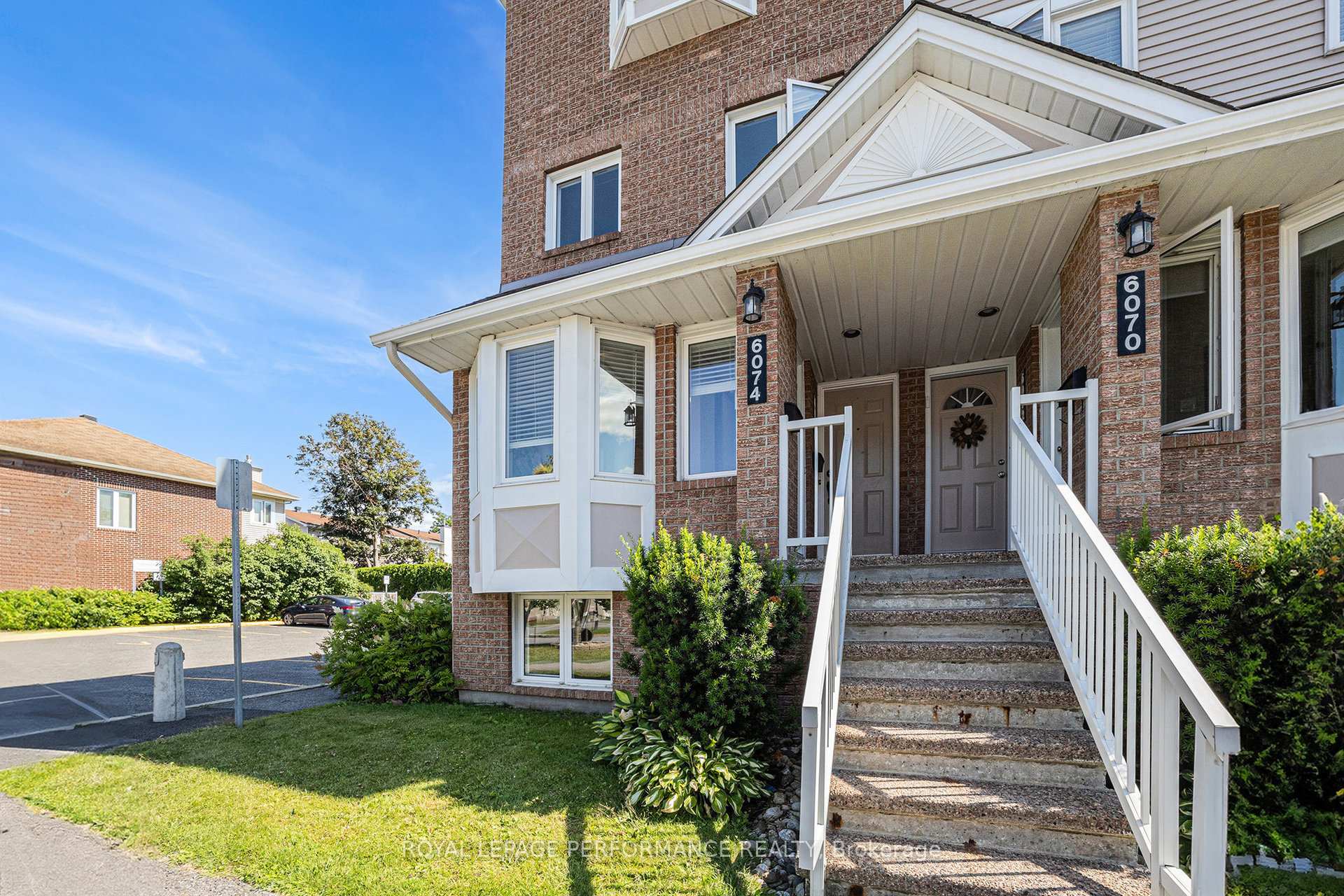 Photo 29 of 6074 Red Willow Drive, Ottawa, Chapel Hill — HOMEH