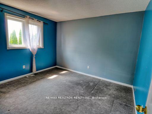 Photo 12 of 346 Hickling Trail, Barrie, Grove East — HOMEH