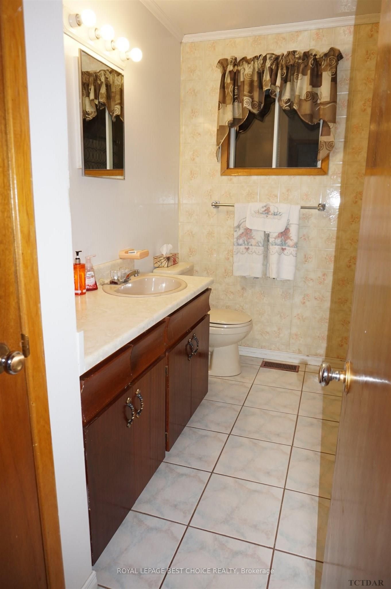 Photo 2 of 102 Lang Street, Cobalt — HOMEH