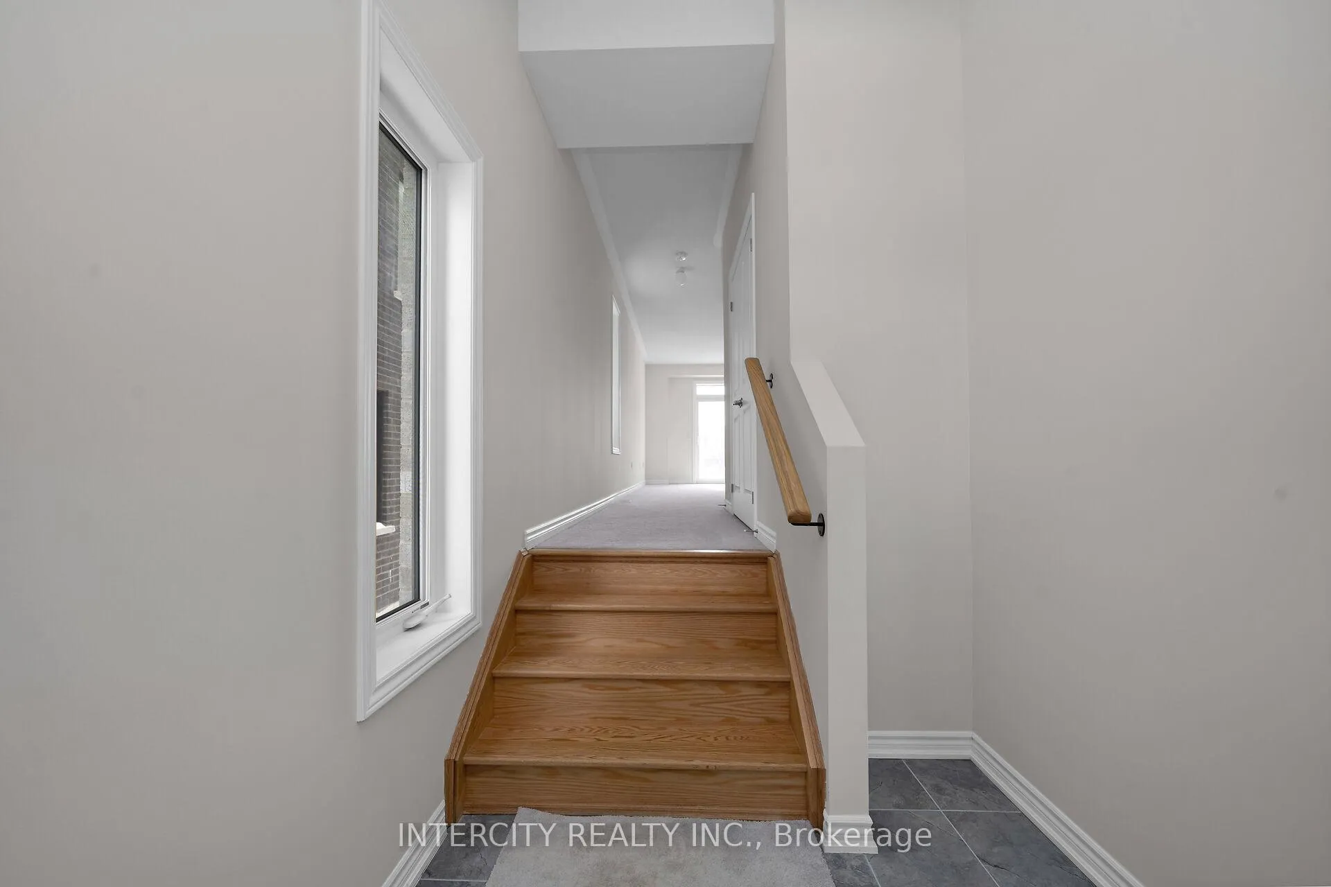 Photo 4 of 79 Divadale Road, Vaughan, Elder Mills — HOMEH