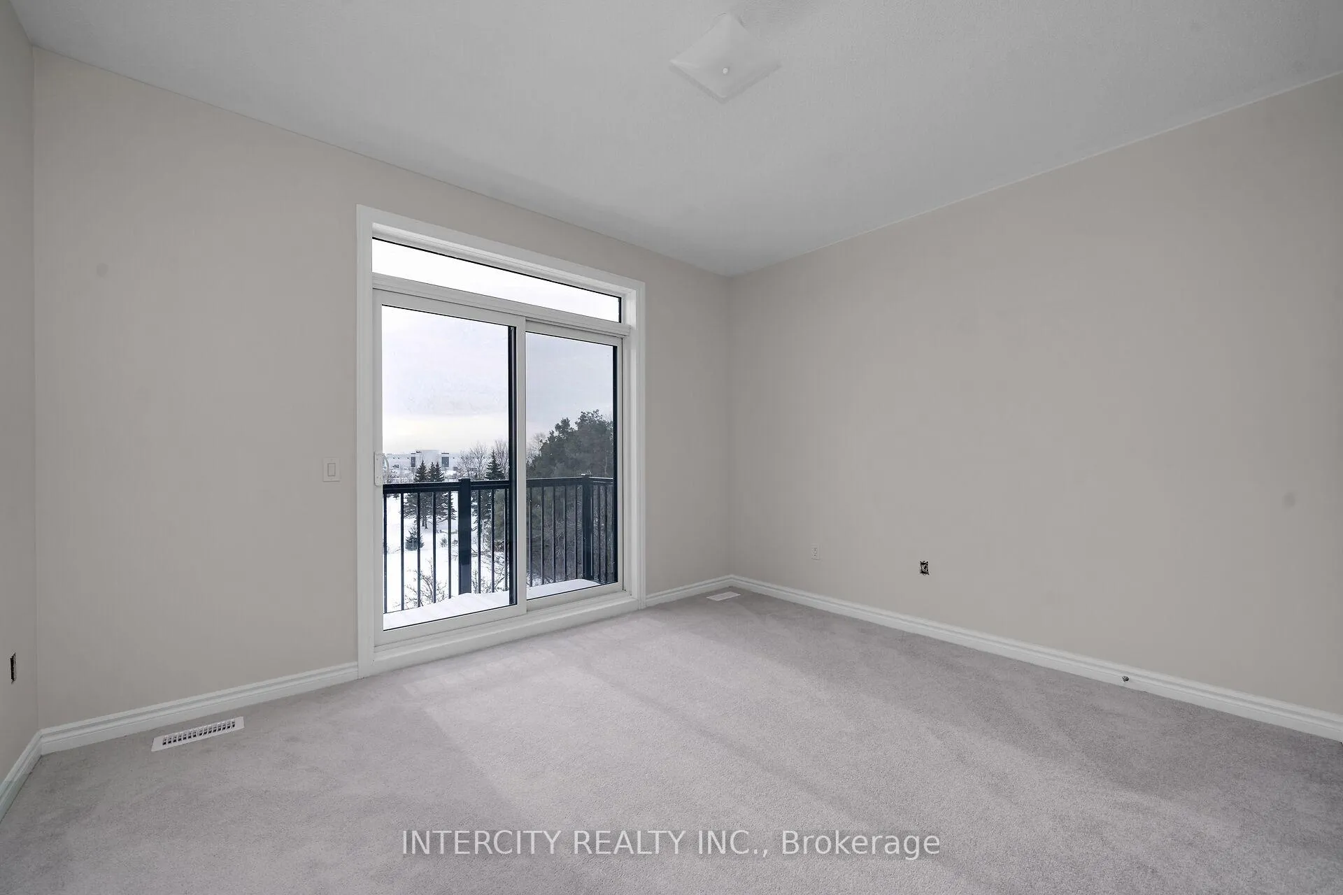 Photo 22 of 79 Divadale Road, Vaughan, Elder Mills — HOMEH