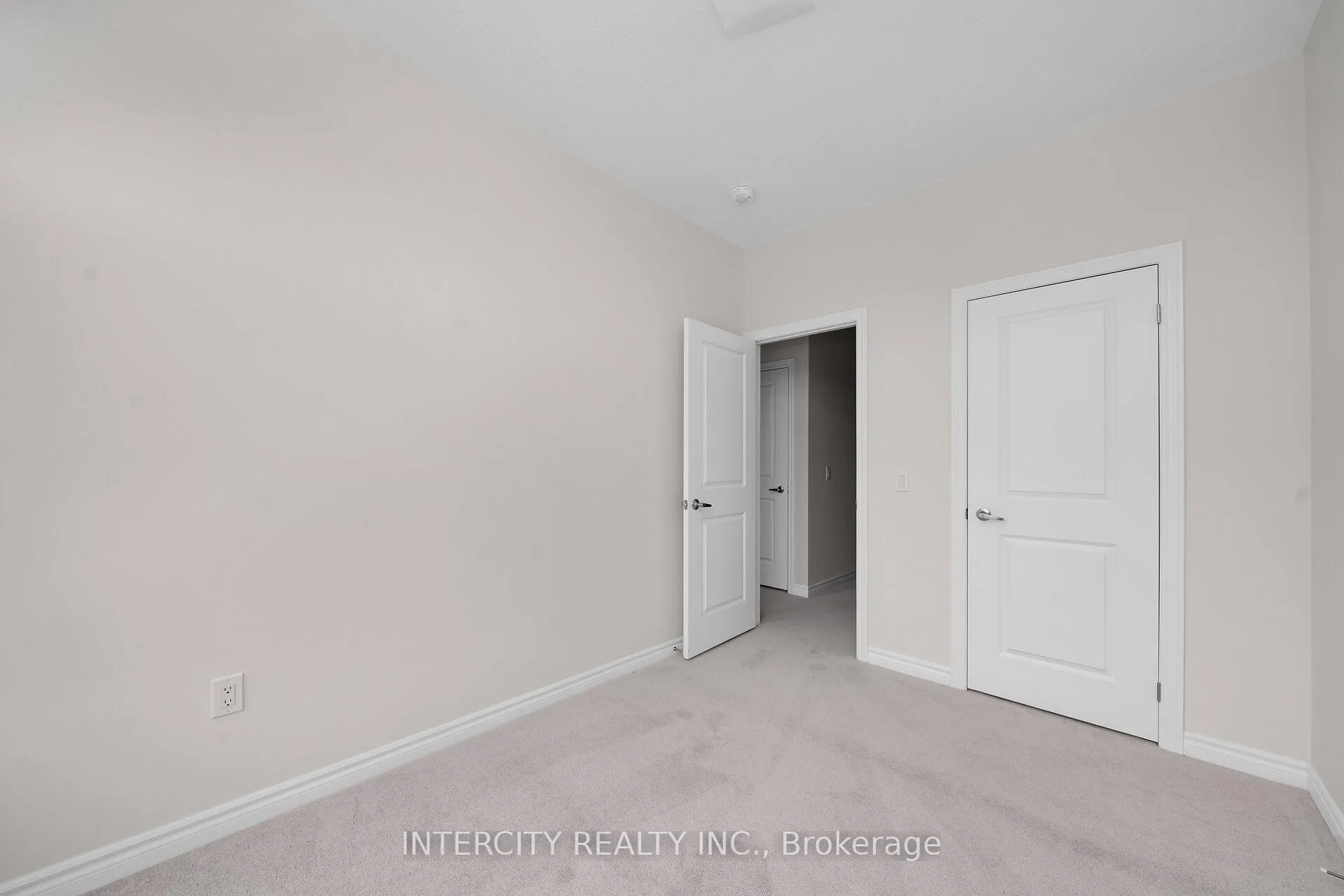 Photo 28 of 79 Divadale Road, Vaughan, Elder Mills — HOMEH