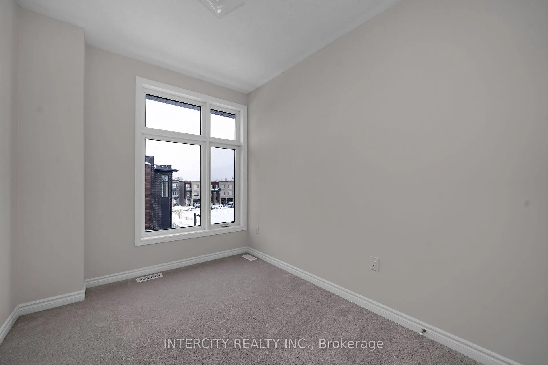 Photo 29 of 79 Divadale Road, Vaughan, Elder Mills — HOMEH
