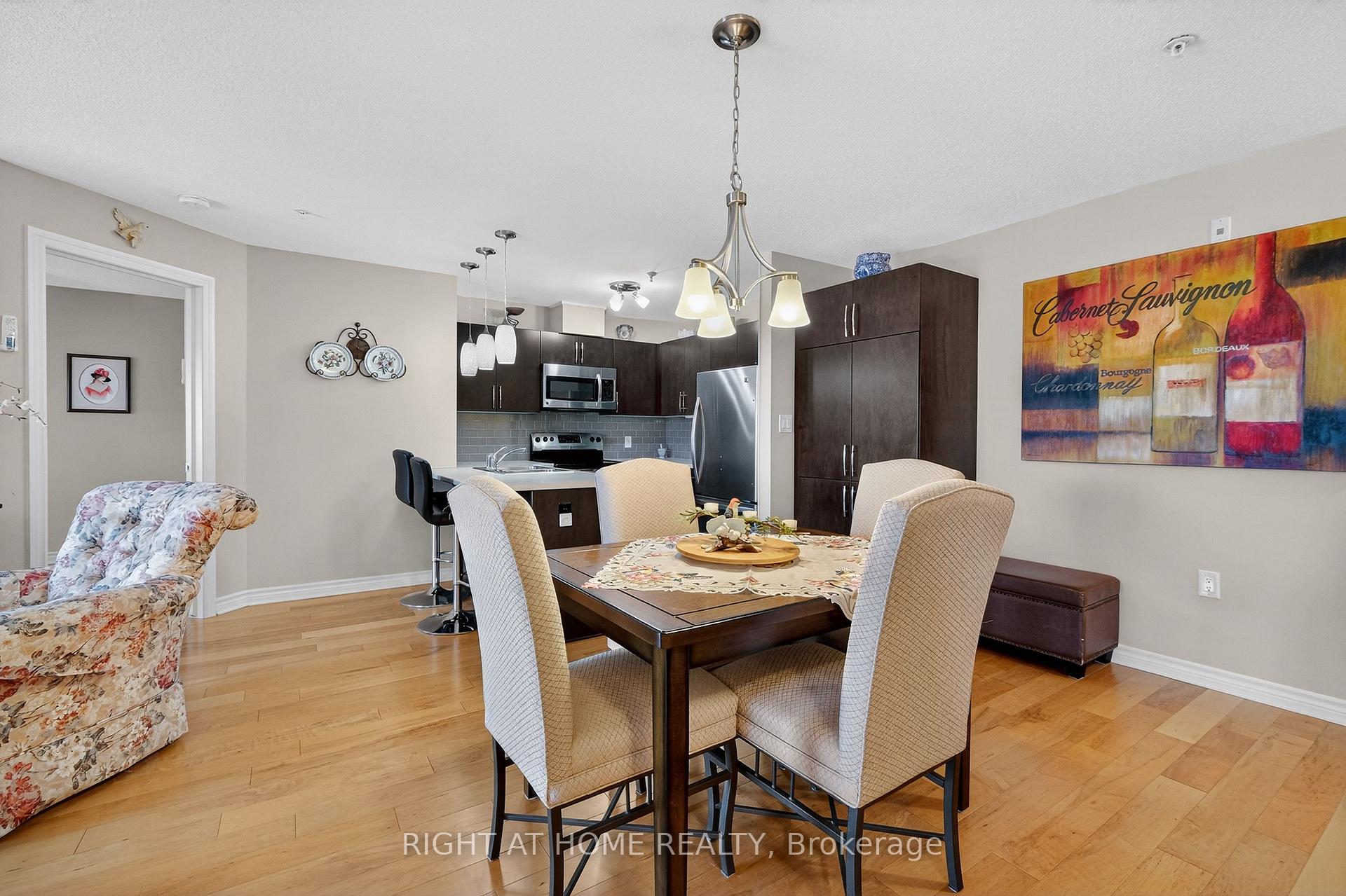 Photo 12 of Unit 306, 141 Potts Private, Ottawa, Notting Hill/Summerside — HOMEH