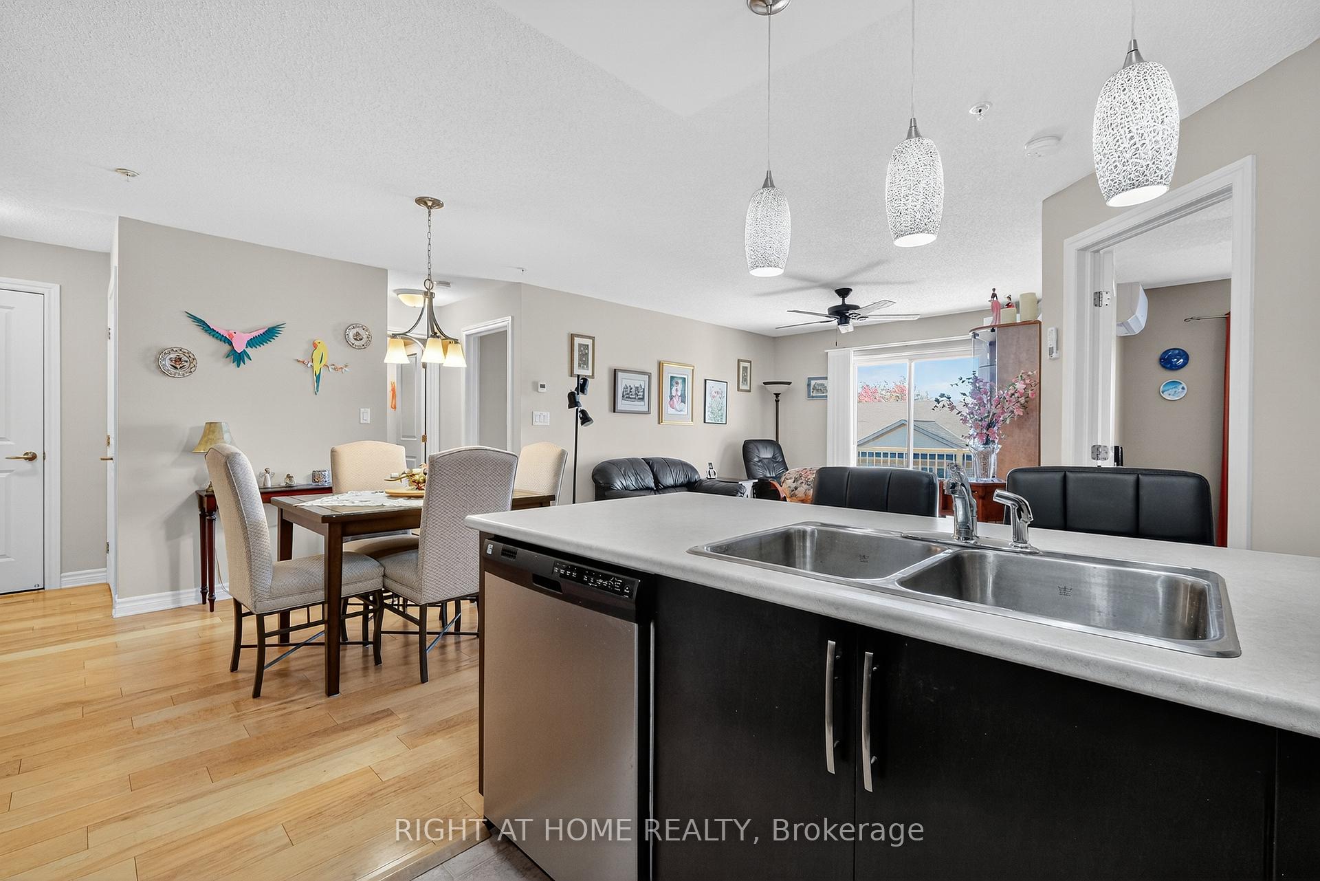 Photo 15 of Unit 306, 141 Potts Private, Ottawa, Notting Hill/Summerside — HOMEH