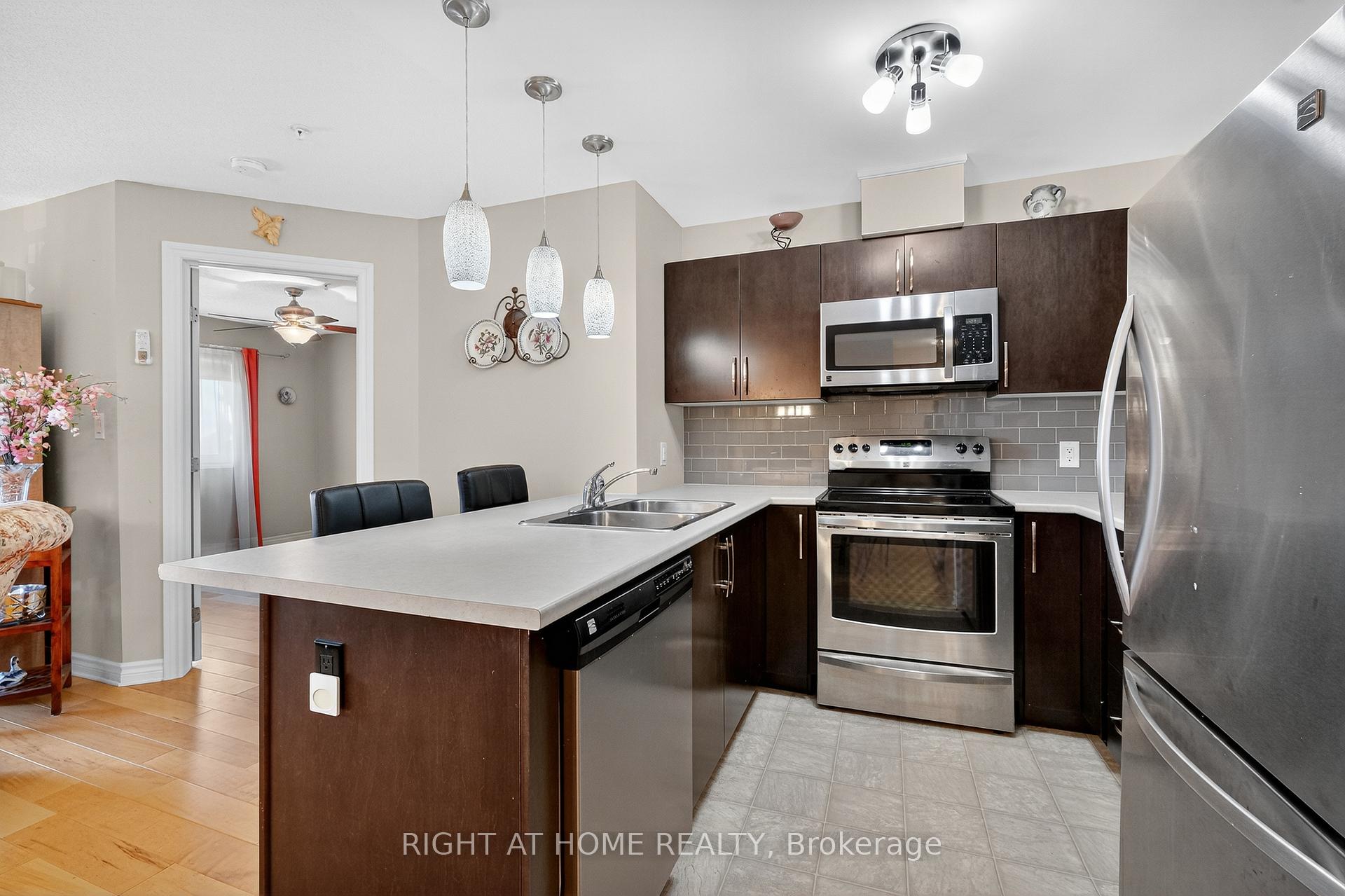 Photo 17 of Unit 306, 141 Potts Private, Ottawa, Notting Hill/Summerside — HOMEH