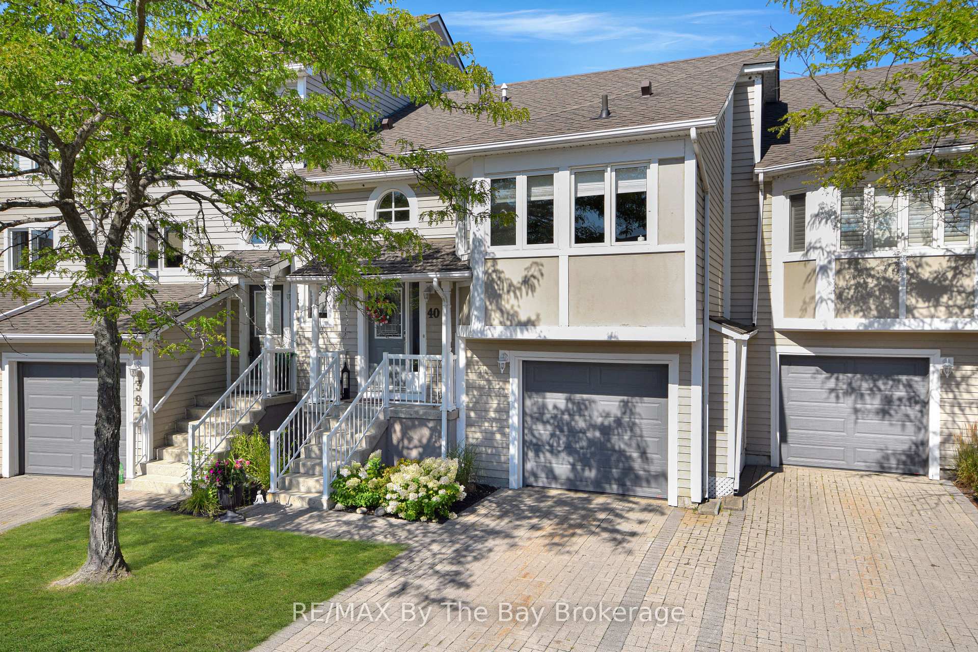 Photo 1 of 40 Cranberry Surf, Collingwood — HOMEH