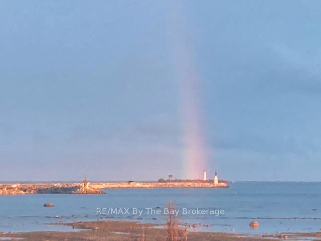 Photo 48 of 40 Cranberry Surf, Collingwood — HOMEH