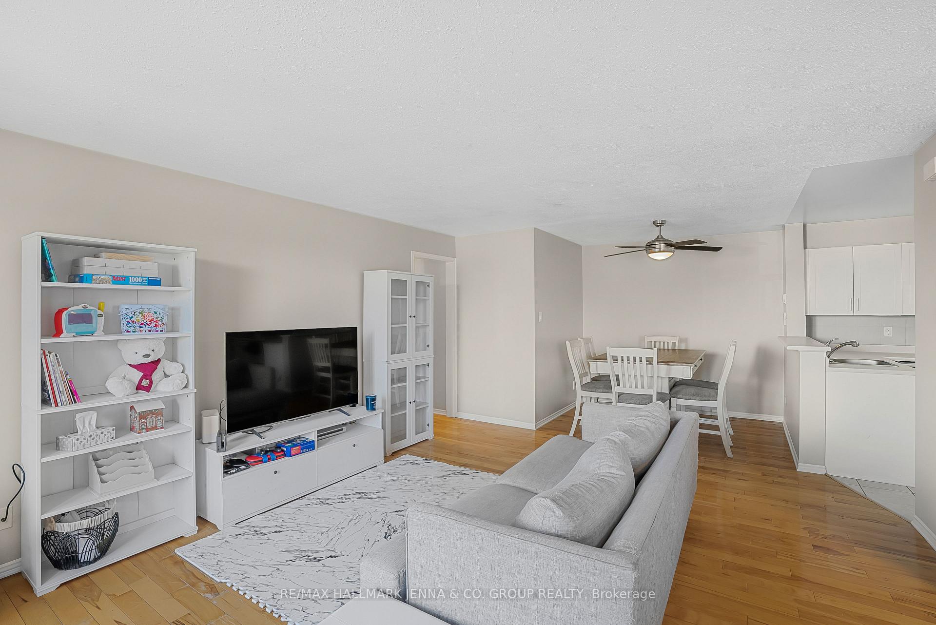 Photo 14 of Unit 207, 1760 Cabaret Lane, Ottawa, Fallingbrook/Pineridge — HOMEH