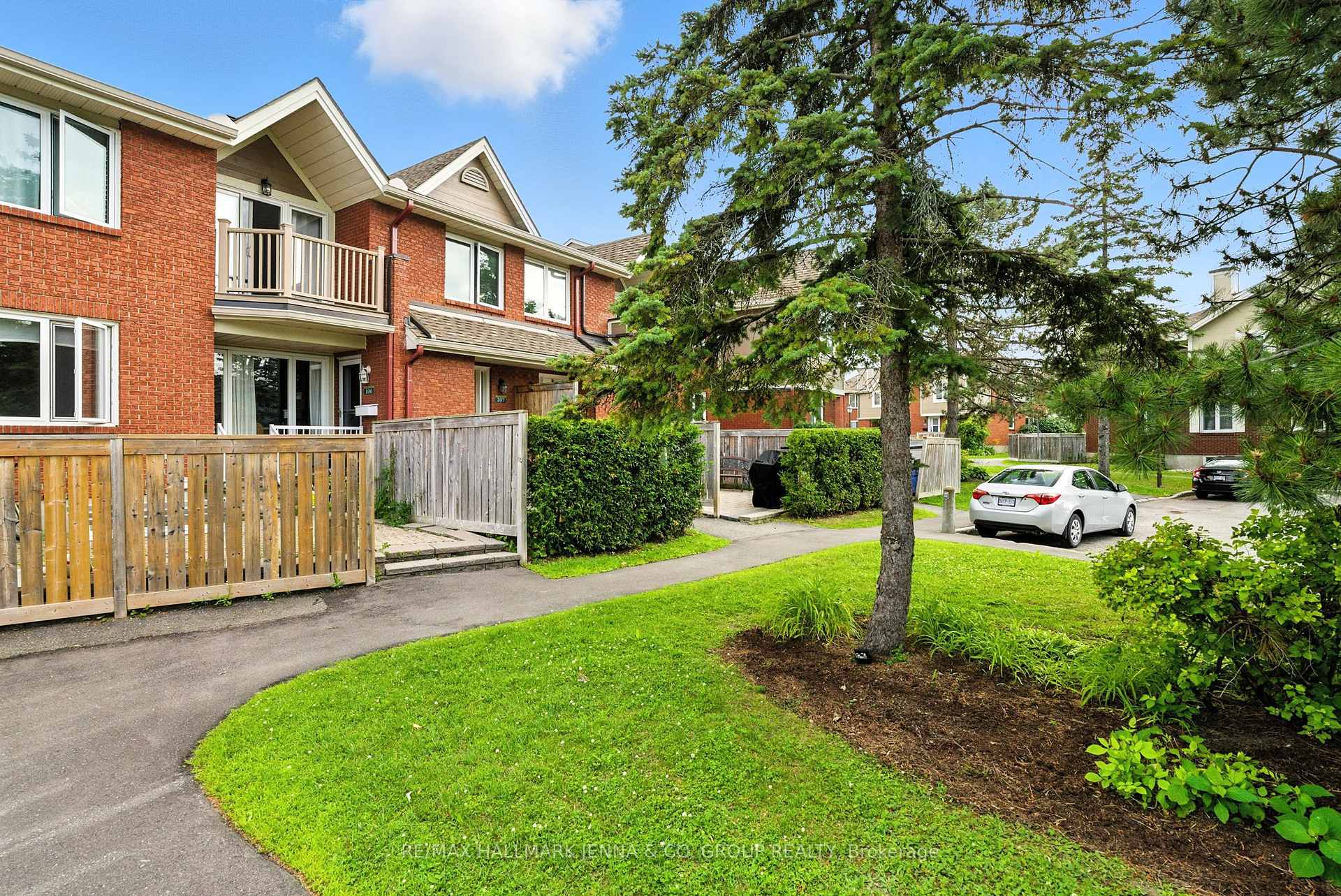 Photo 28 of Unit 207, 1760 Cabaret Lane, Ottawa, Fallingbrook/Pineridge — HOMEH