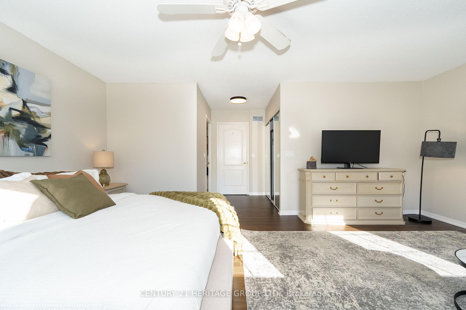 Photo 25 of Unit 500, 1400 The Esplanade Road N, Pickering, Liverpool — HOMEH