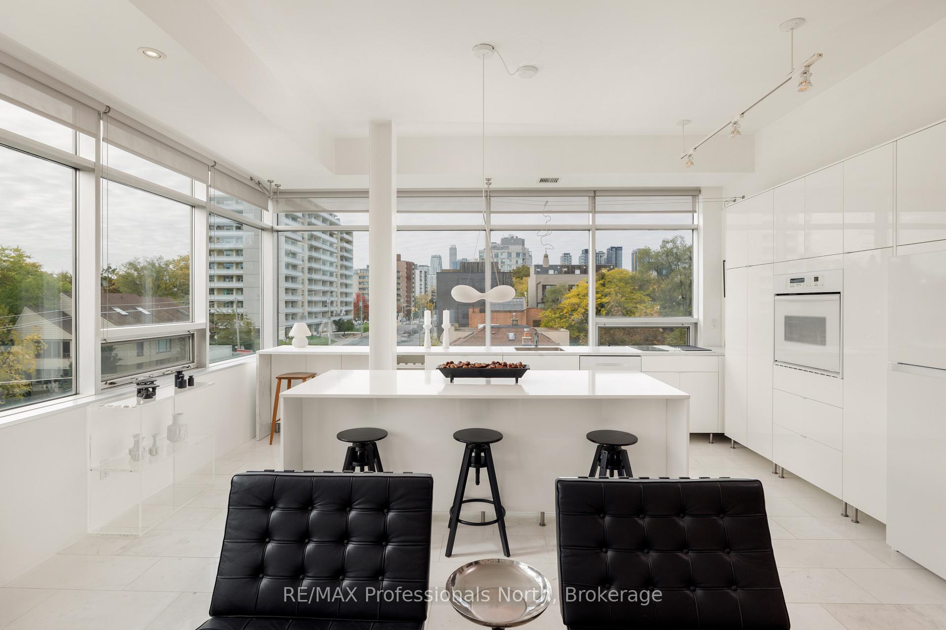 Photo 9 of Unit 404, 562 Eglinton Avenue E, Toronto, Mount Pleasant East — HOMEH