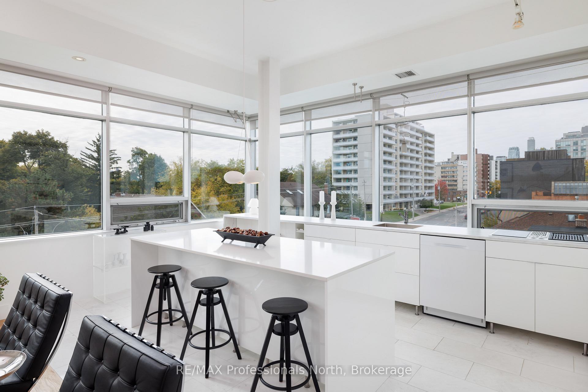 Photo 10 of Unit 404, 562 Eglinton Avenue E, Toronto, Mount Pleasant East — HOMEH