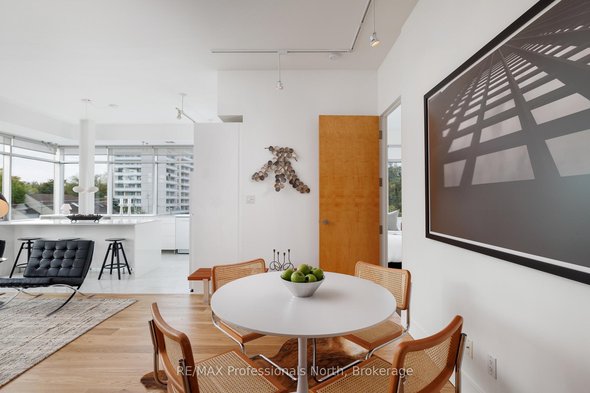 Photo 17 of Unit 404, 562 Eglinton Avenue E, Toronto, Mount Pleasant East — HOMEH