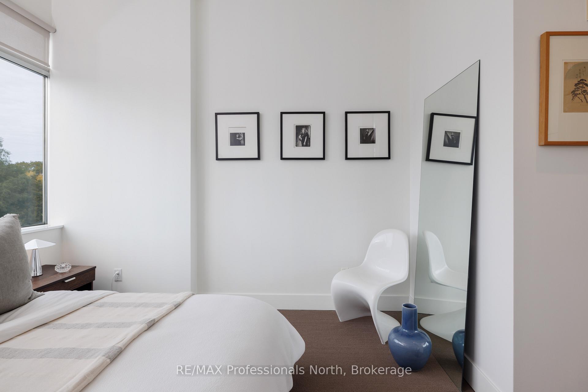Photo 20 of Unit 404, 562 Eglinton Avenue E, Toronto, Mount Pleasant East — HOMEH