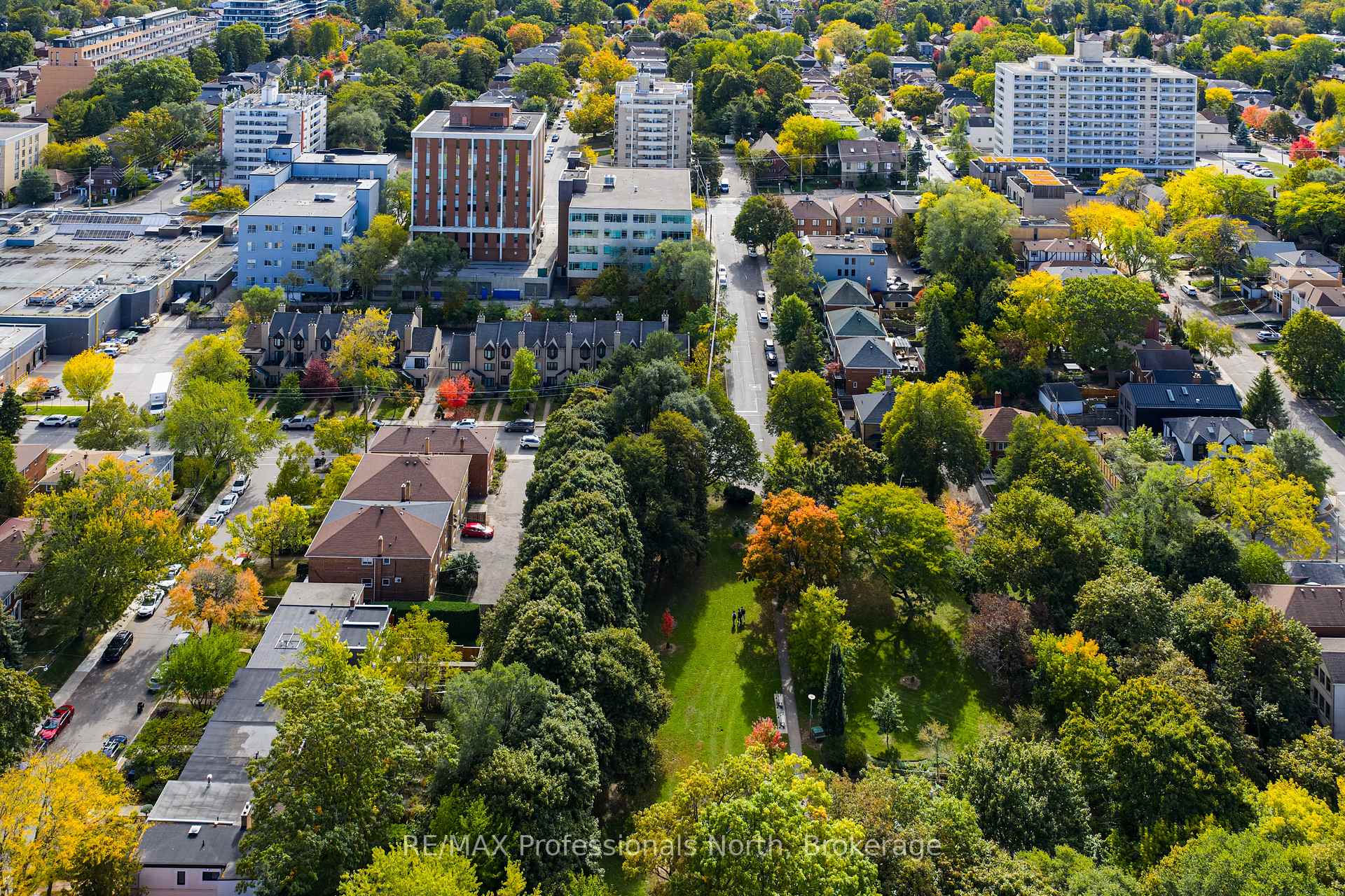 Photo 37 of Unit 404, 562 Eglinton Avenue E, Toronto, Mount Pleasant East — HOMEH