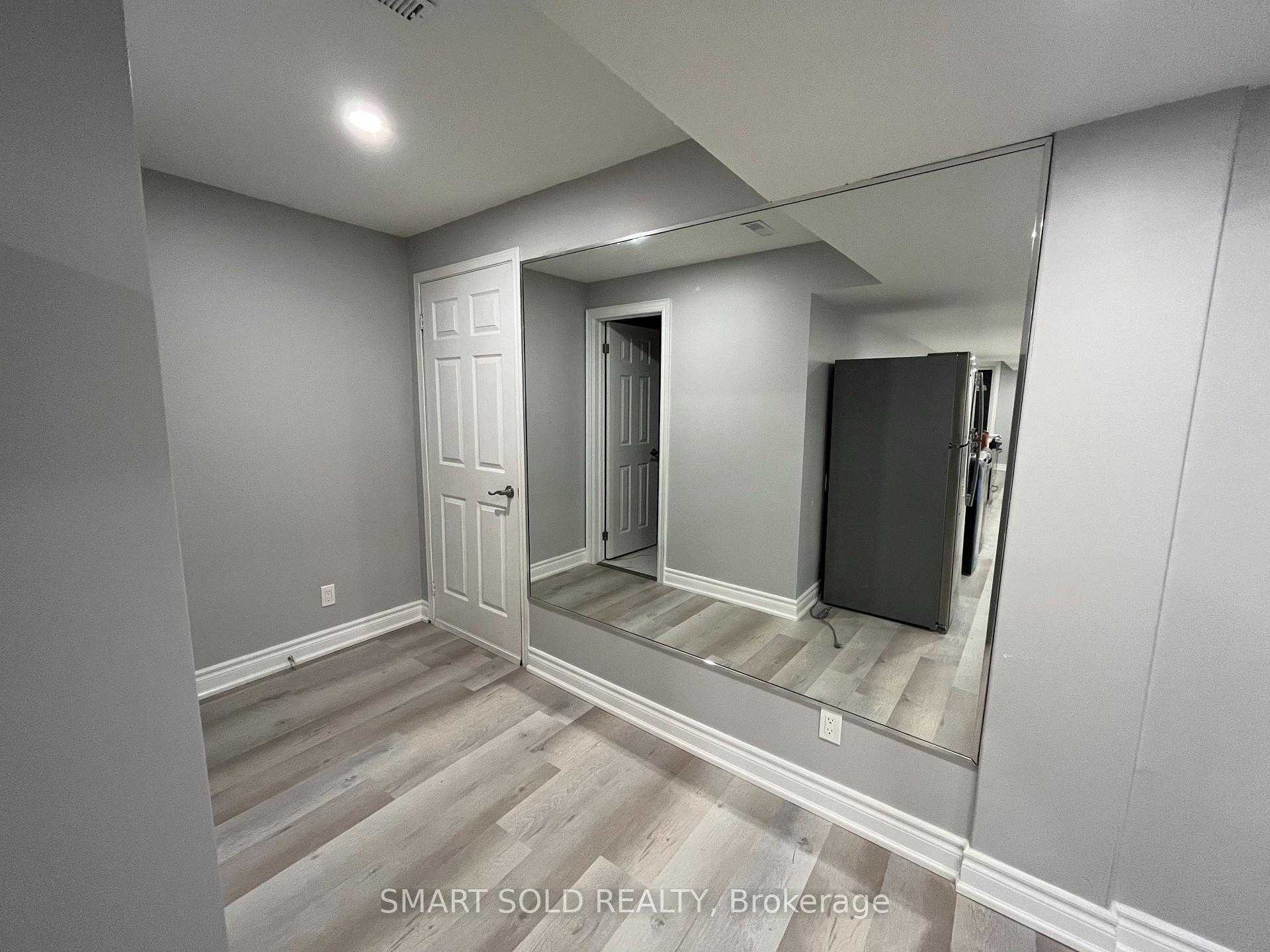 Photo 6 of 264 Stone Road, Aurora, Aurora Grove — HOMEH