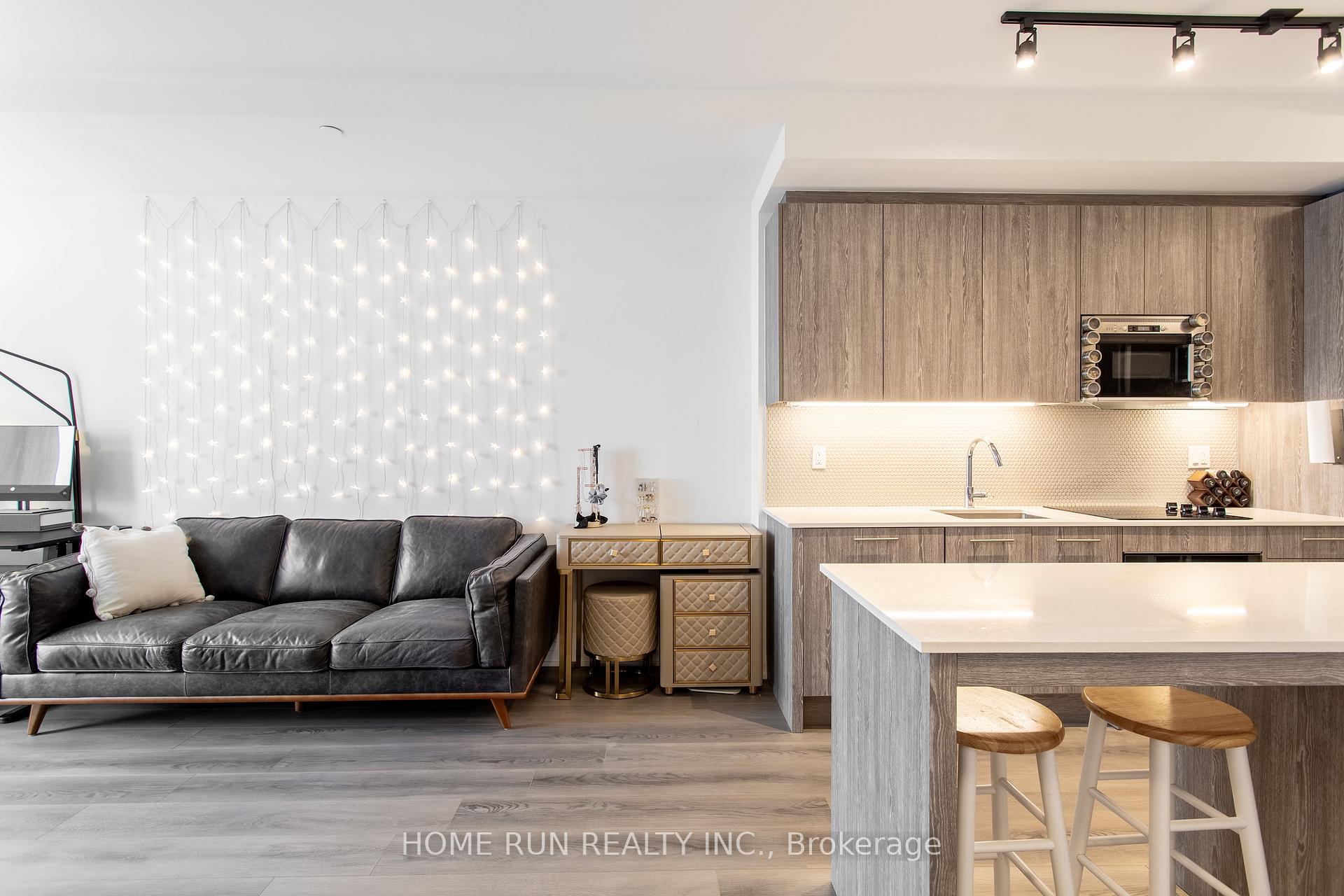 Photo 2 of Unit 613, 286 Main Street, Toronto, East End-Danforth — HOMEH