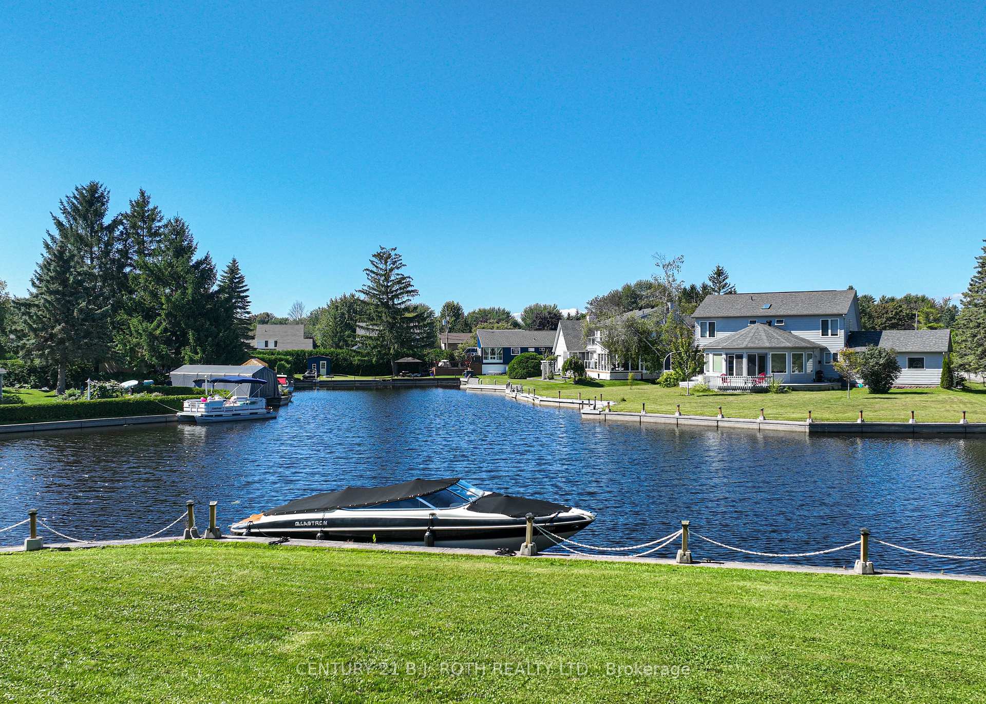 Photo 16 of Unit 15, 60 Laguna Parkway, Ramara, Brechin — HOMEH