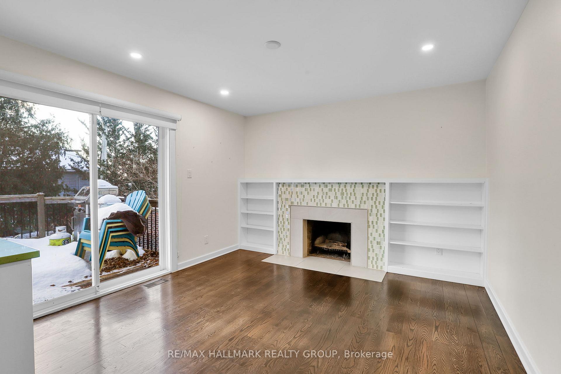 Photo 11 of 436 Mansfield Avenue, Ottawa, Woodroffe — HOMEH