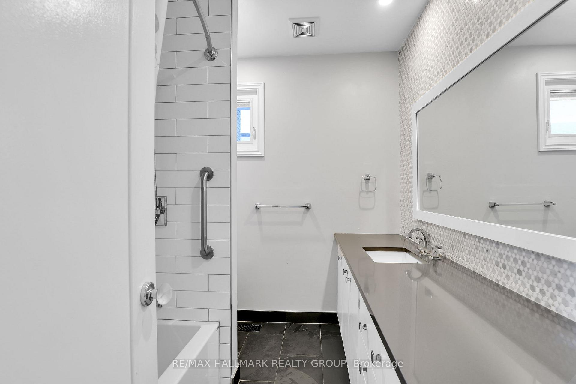 Photo 16 of 436 Mansfield Avenue, Ottawa, Woodroffe — HOMEH