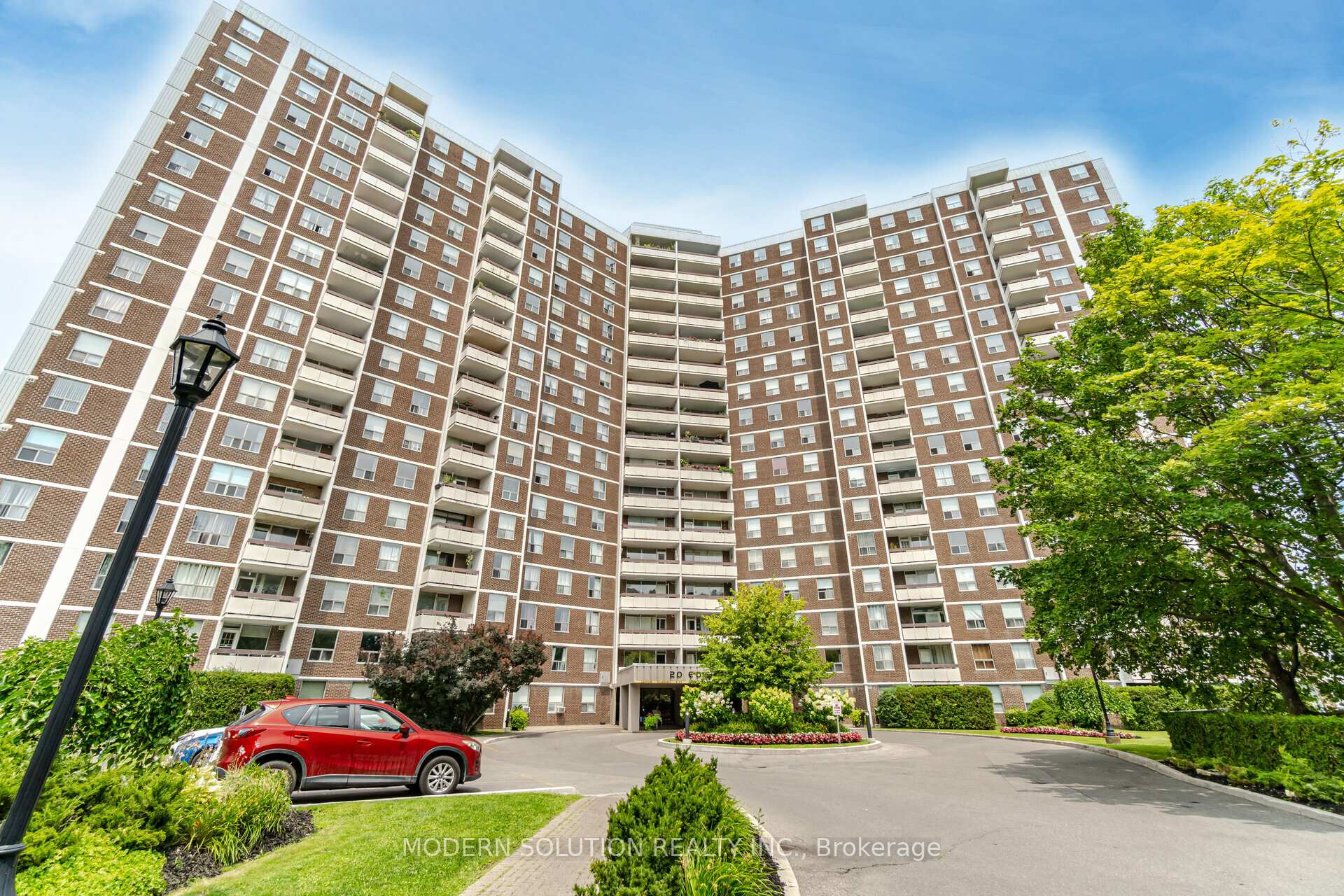 Photo 2 of Unit 106, 20 Edgecliffe Golfway, Toronto, Flemingdon Park — HOMEH