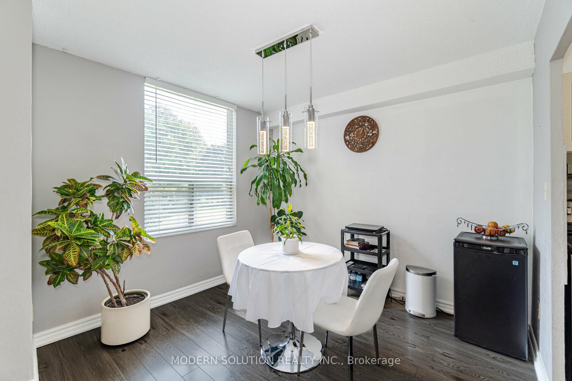 Photo 8 of Unit 106, 20 Edgecliffe Golfway, Toronto, Flemingdon Park — HOMEH