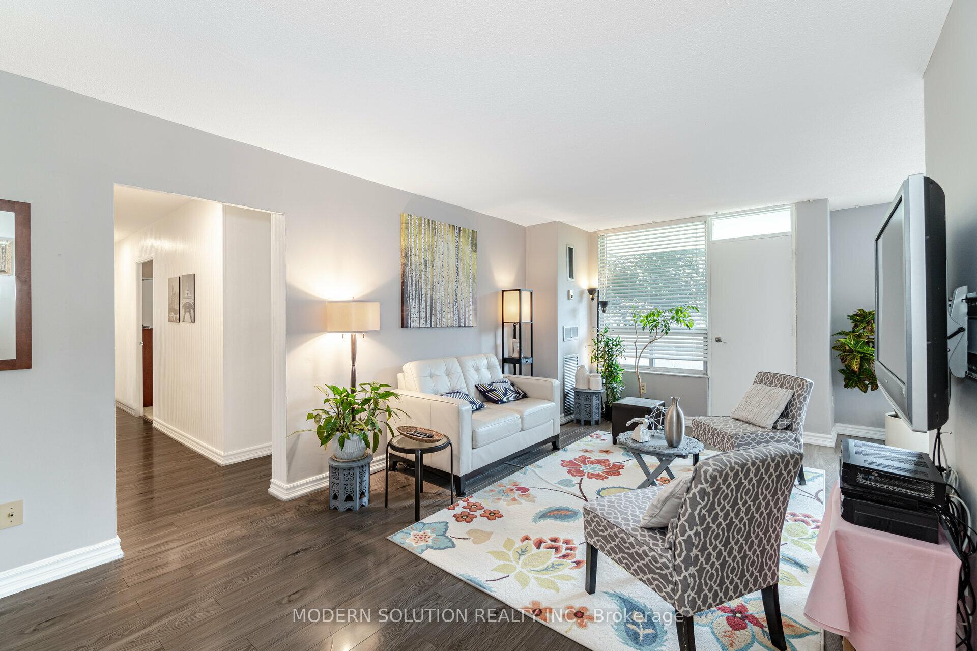 Photo 9 of Unit 106, 20 Edgecliffe Golfway, Toronto, Flemingdon Park — HOMEH