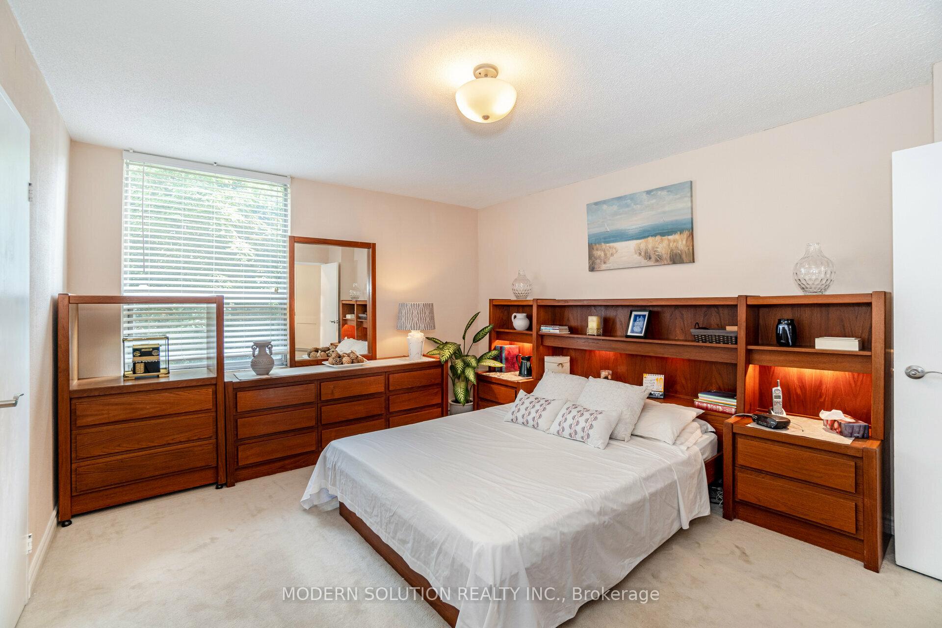 Photo 13 of Unit 106, 20 Edgecliffe Golfway, Toronto, Flemingdon Park — HOMEH