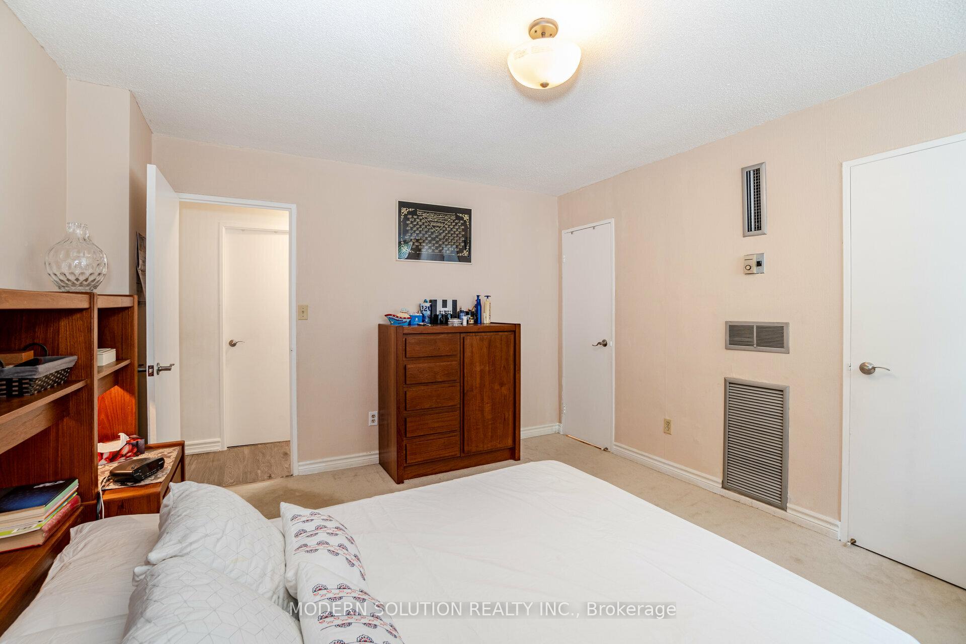 Photo 14 of Unit 106, 20 Edgecliffe Golfway, Toronto, Flemingdon Park — HOMEH