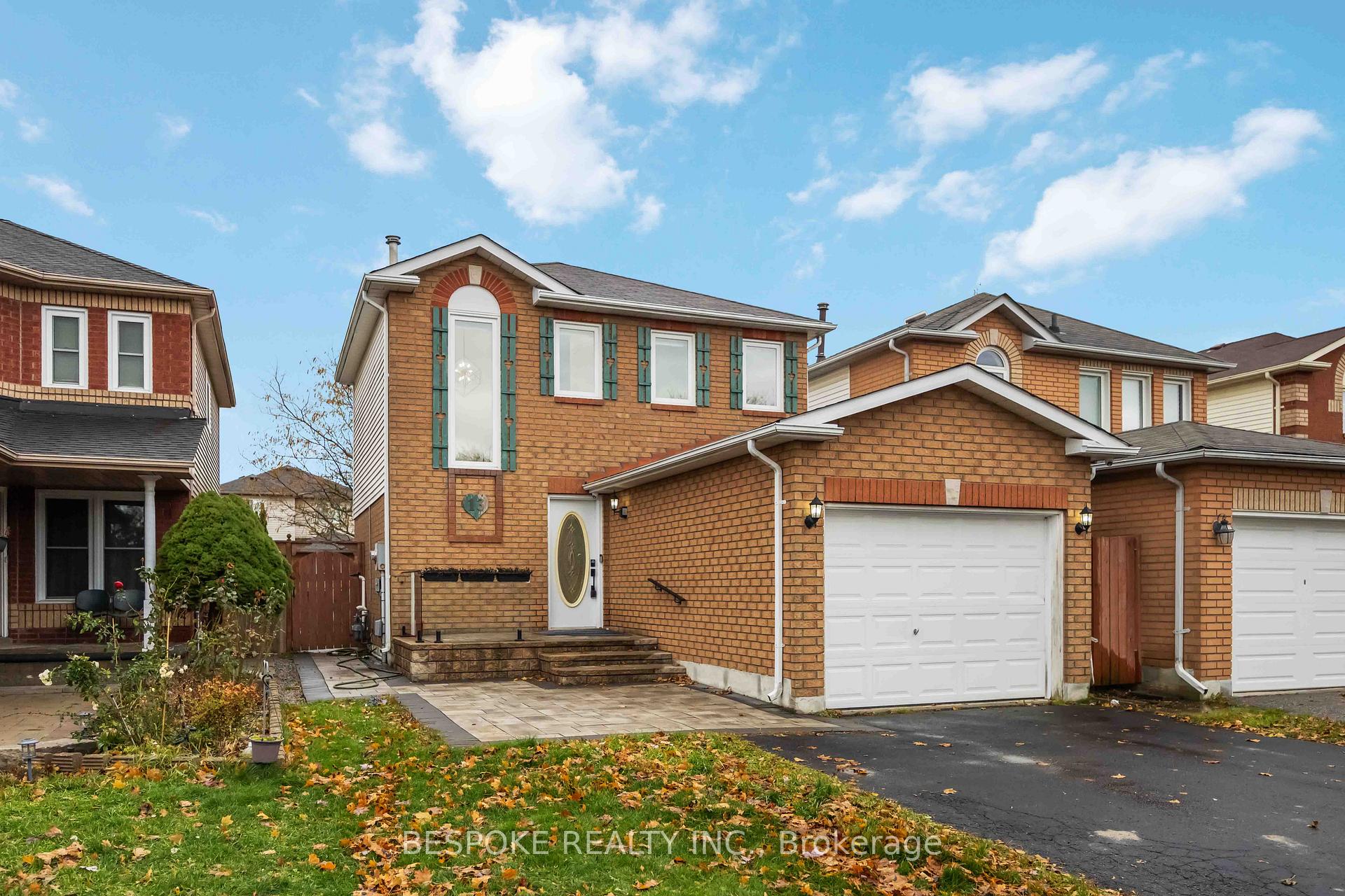 Photo 7 of 13 John Walter Crescent, Clarington, Courtice — HOMEH