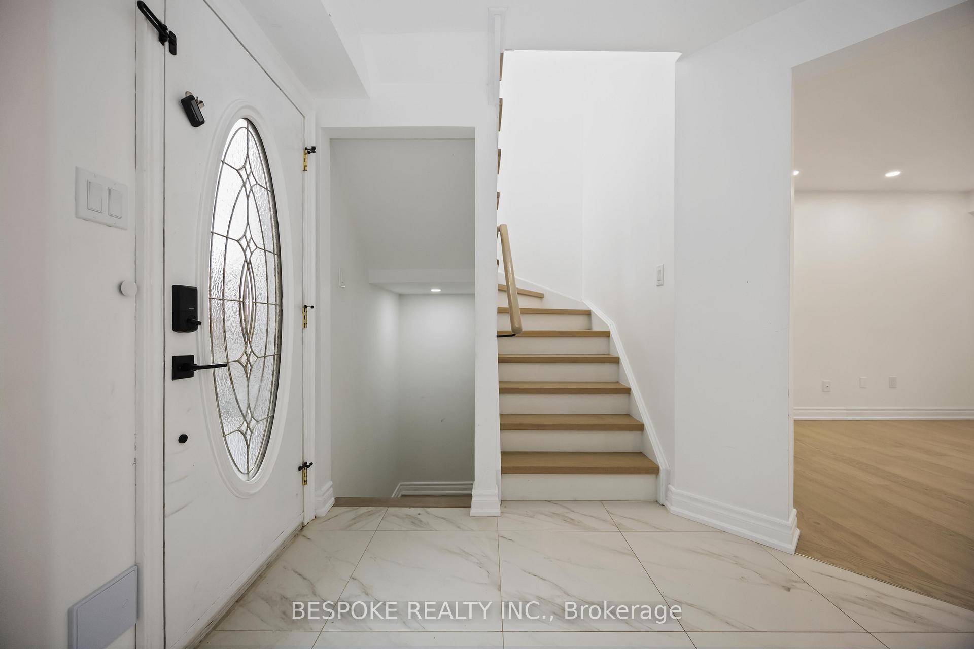 Photo 6 of 13 John Walter Crescent, Clarington, Courtice — HOMEH