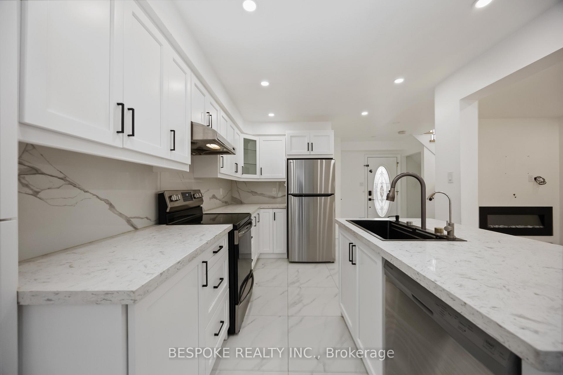 Photo 12 of 13 John Walter Crescent, Clarington, Courtice — HOMEH
