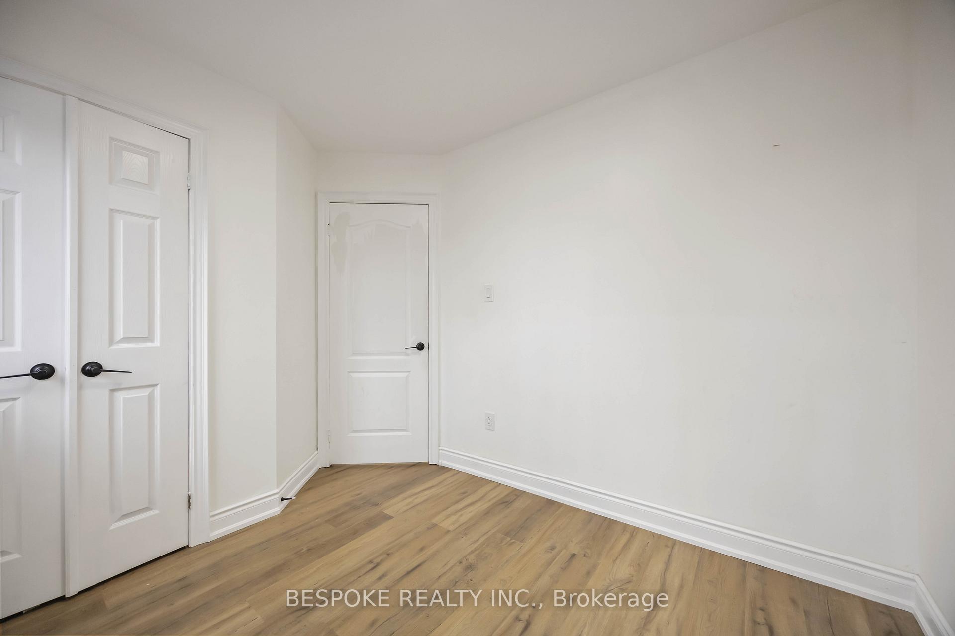 Photo 21 of 13 John Walter Crescent, Clarington, Courtice — HOMEH