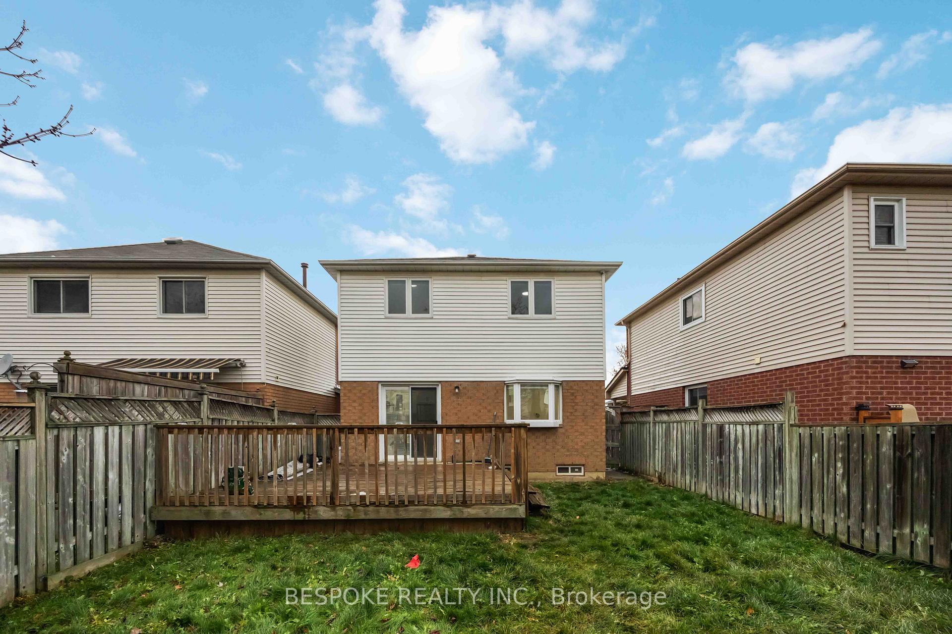 Photo 30 of 13 John Walter Crescent, Clarington, Courtice — HOMEH