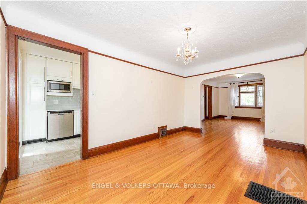 Photo 8 of 180 Hickory Street, Ottawa, West Centre Town — HOMEH