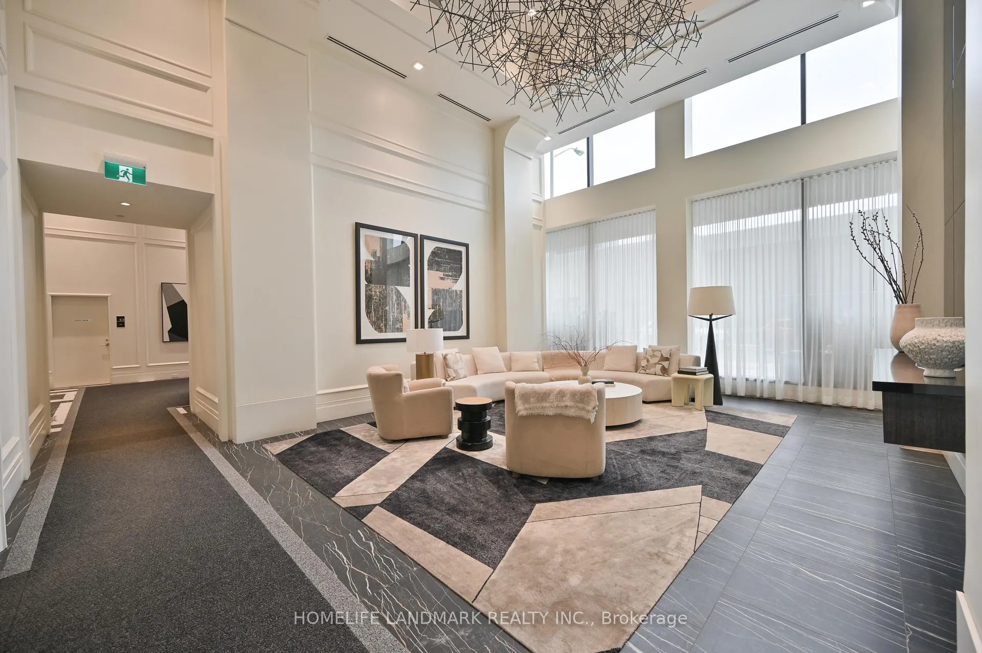 Photo 3 of Unit 814, 33 Frederick Todd Way, Toronto, Thorncliffe Park — HOMEH