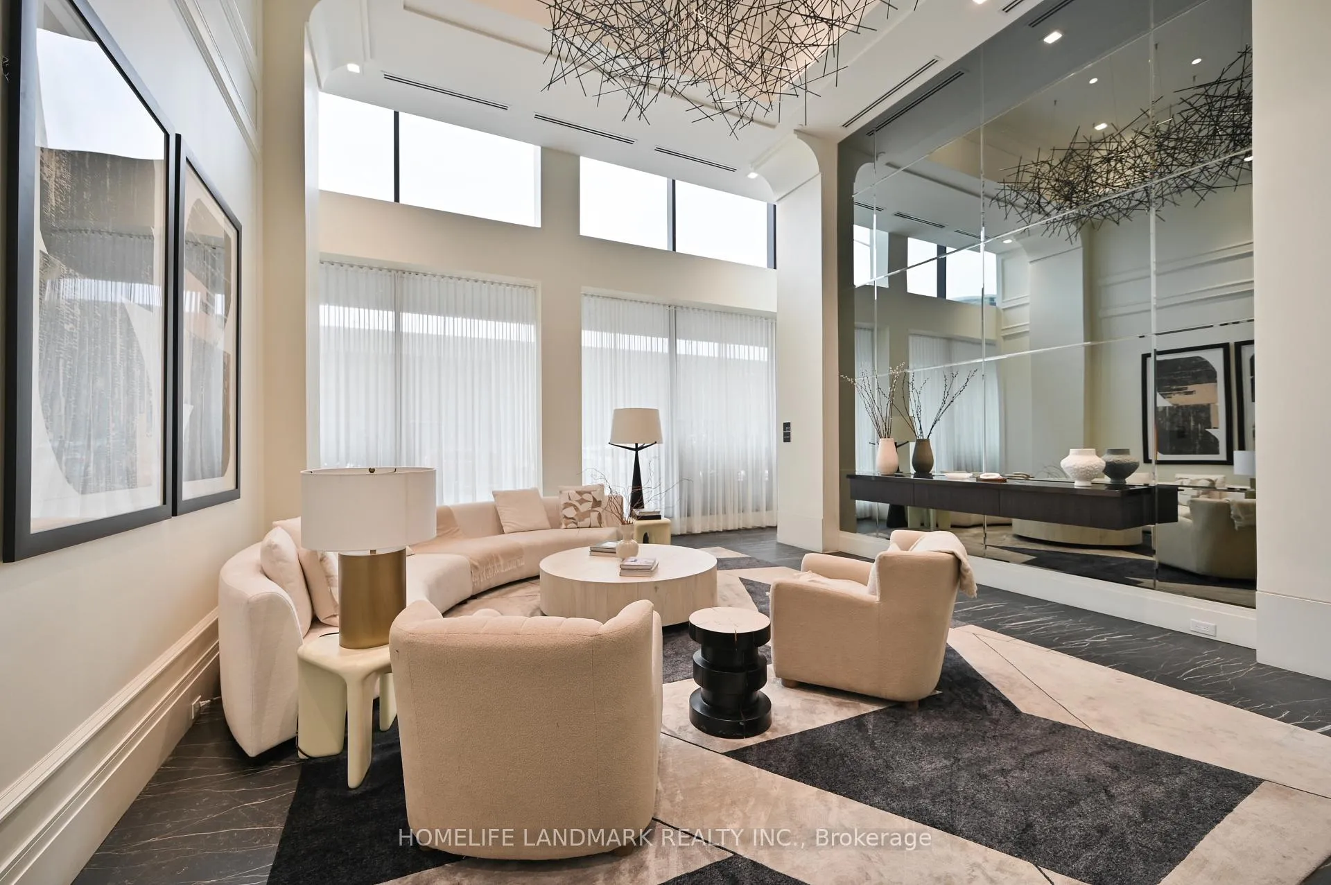 Photo 4 of Unit 814, 33 Frederick Todd Way, Toronto, Thorncliffe Park — HOMEH