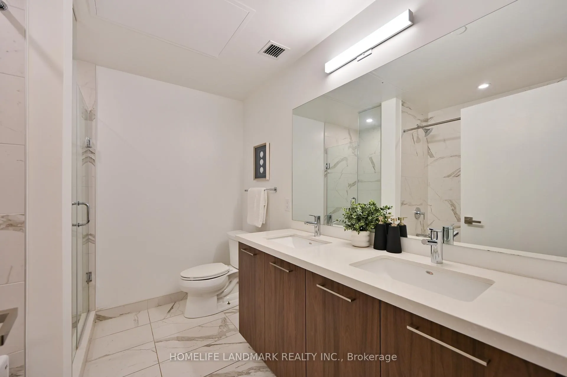 Photo 19 of Unit 814, 33 Frederick Todd Way, Toronto, Thorncliffe Park — HOMEH