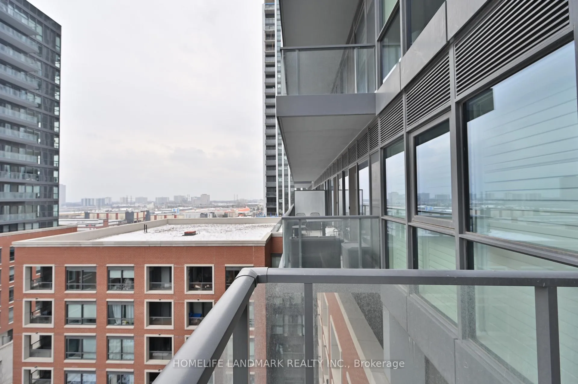 Photo 31 of Unit 814, 33 Frederick Todd Way, Toronto, Thorncliffe Park — HOMEH