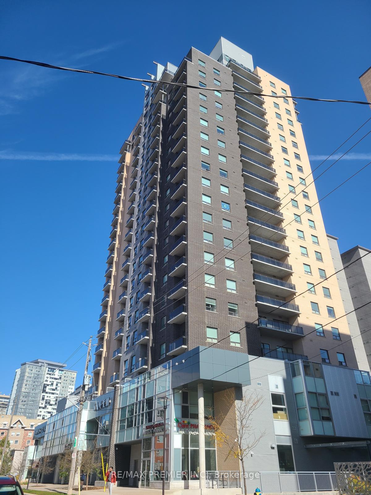 Front of Unit 1310, 318 Spruce Street