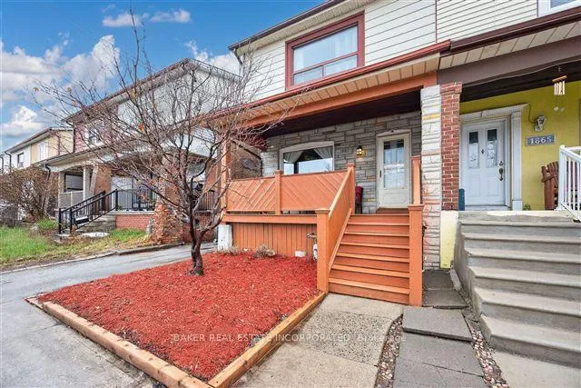 Front of 1867 Dufferin Street