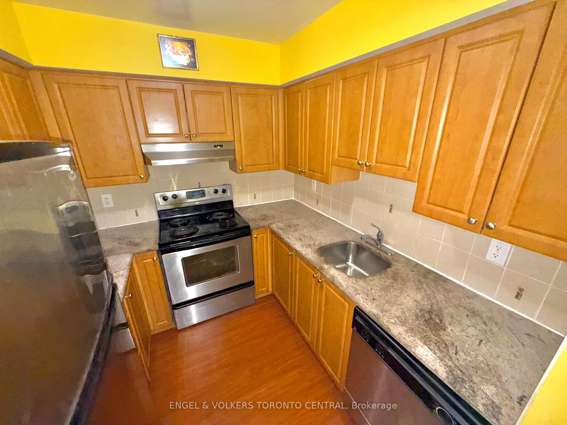 Photo 8 of Unit 208, 225 Wellesley Street E, Toronto, Cabbagetown-South St. James Town — HOMEH