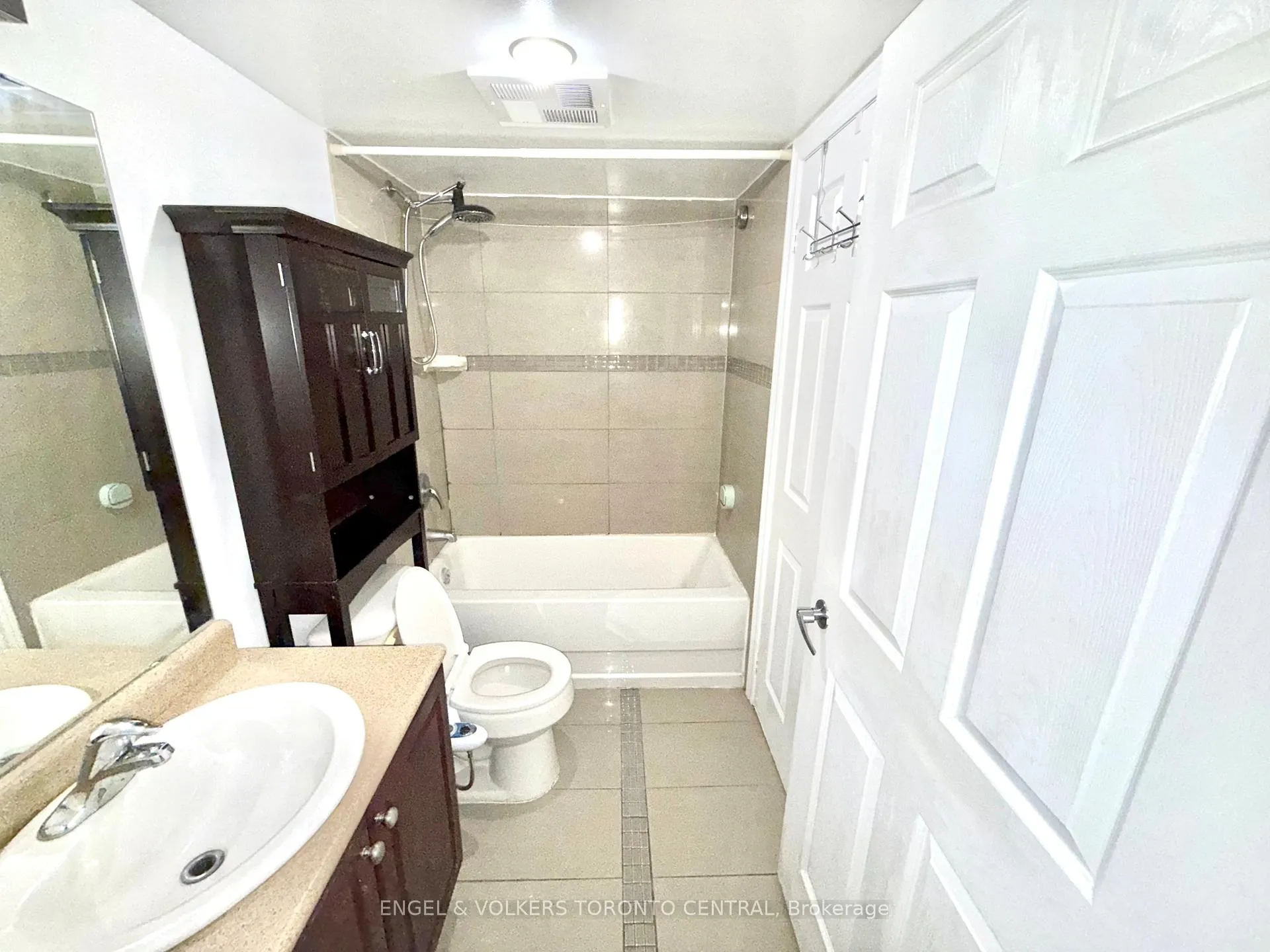 Photo 11 of Unit 208, 225 Wellesley Street E, Toronto, Cabbagetown-South St. James Town — HOMEH