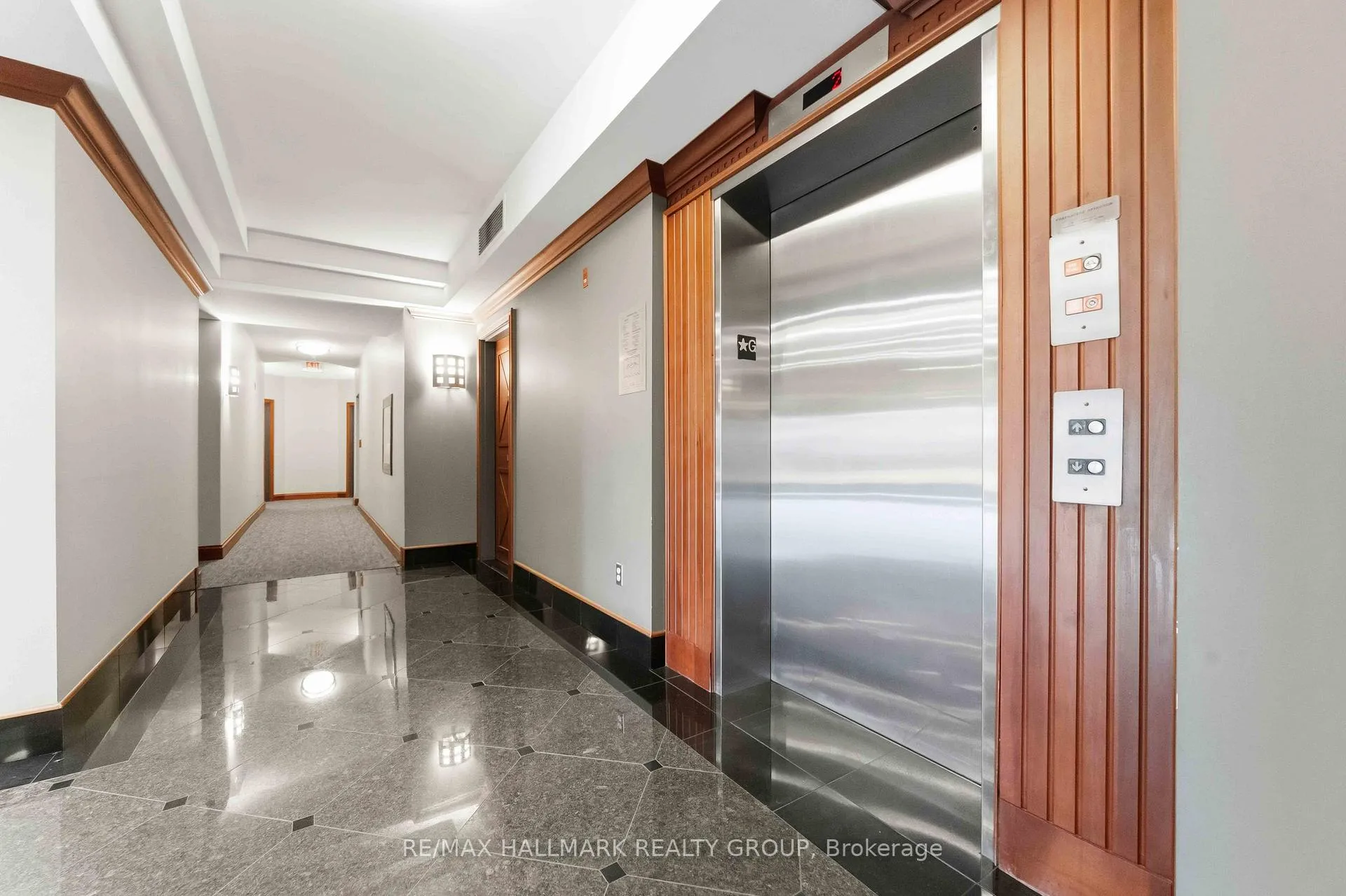 Photo 4 of Unit 320, 905 Beauparc Private, Ottawa, Cyrville — HOMEH