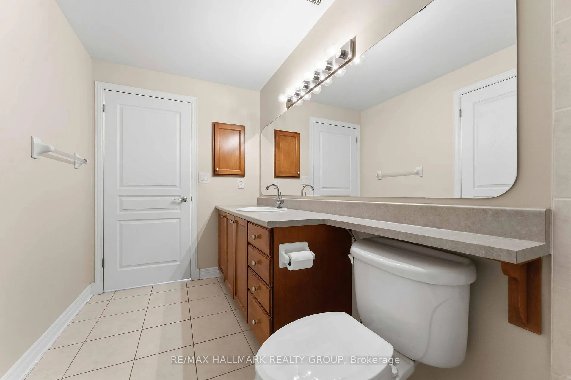 Photo 16 of Unit 320, 905 Beauparc Private, Ottawa, Cyrville — HOMEH