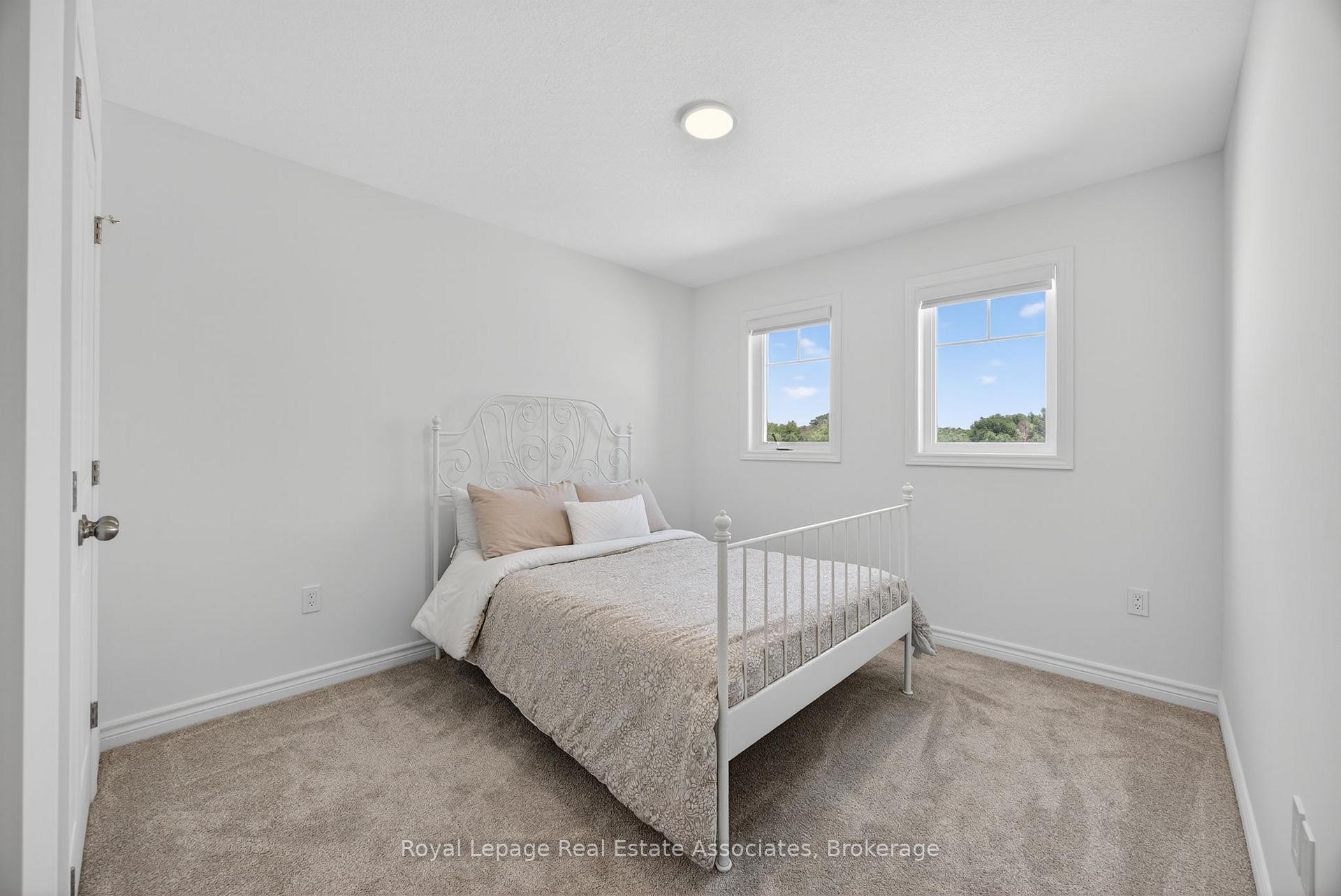 Photo 19 of 51 Swain Crescent, Collingwood — HOMEH