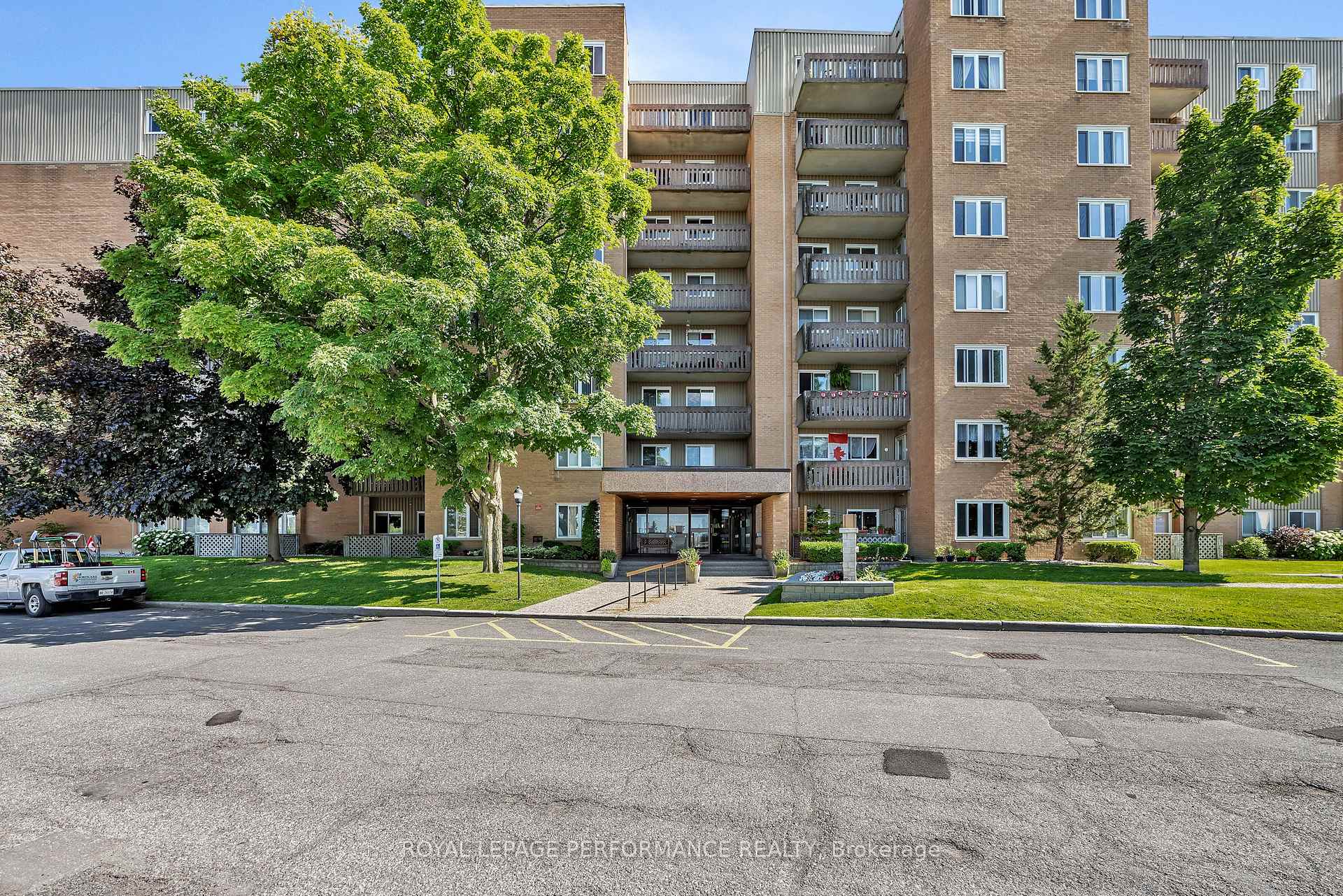 Photo 1 of Unit 521, 1599 Lassiter Terrace, Ottawa, Beaconwood — HOMEH