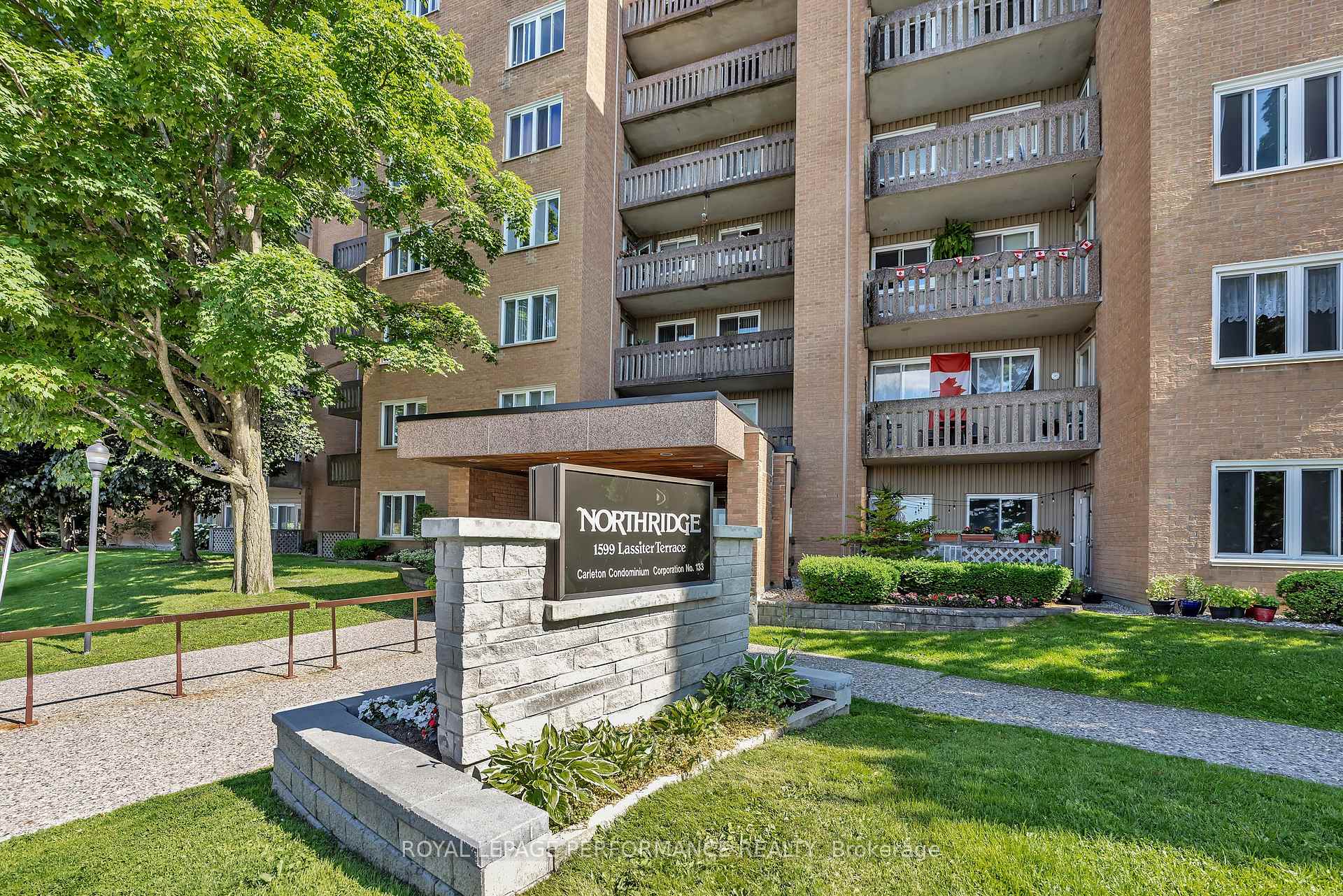 Photo 2 of Unit 521, 1599 Lassiter Terrace, Ottawa, Beaconwood — HOMEH