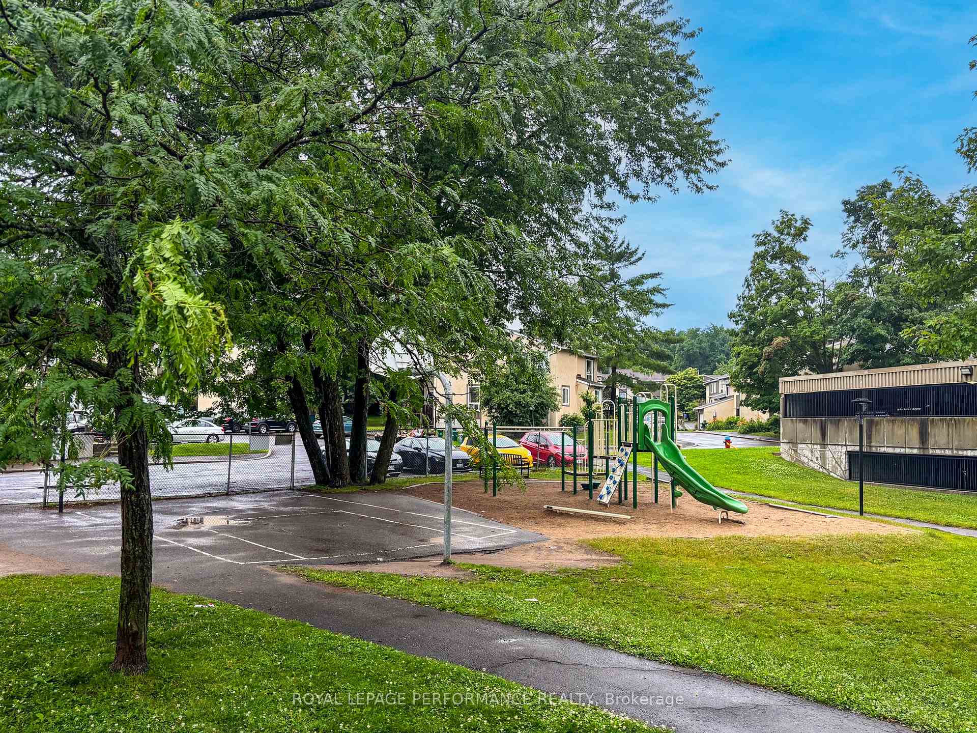 Photo 27 of Unit 521, 1599 Lassiter Terrace, Ottawa, Beaconwood — HOMEH